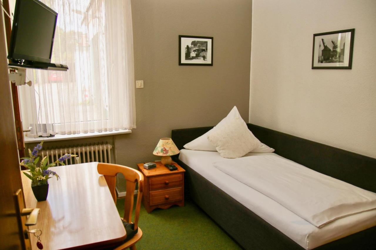 Hotel Meiendorfer Park Free Parking 함브루크 외부 사진