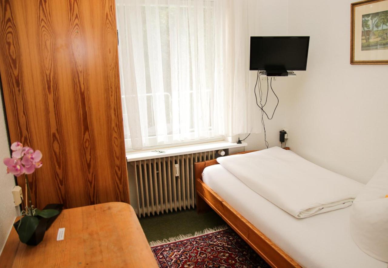 Hotel Meiendorfer Park Free Parking 함브루크 외부 사진